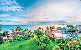 Pinnacle Grand Jomtien Resort&Beach Club - SHA Extra Plus